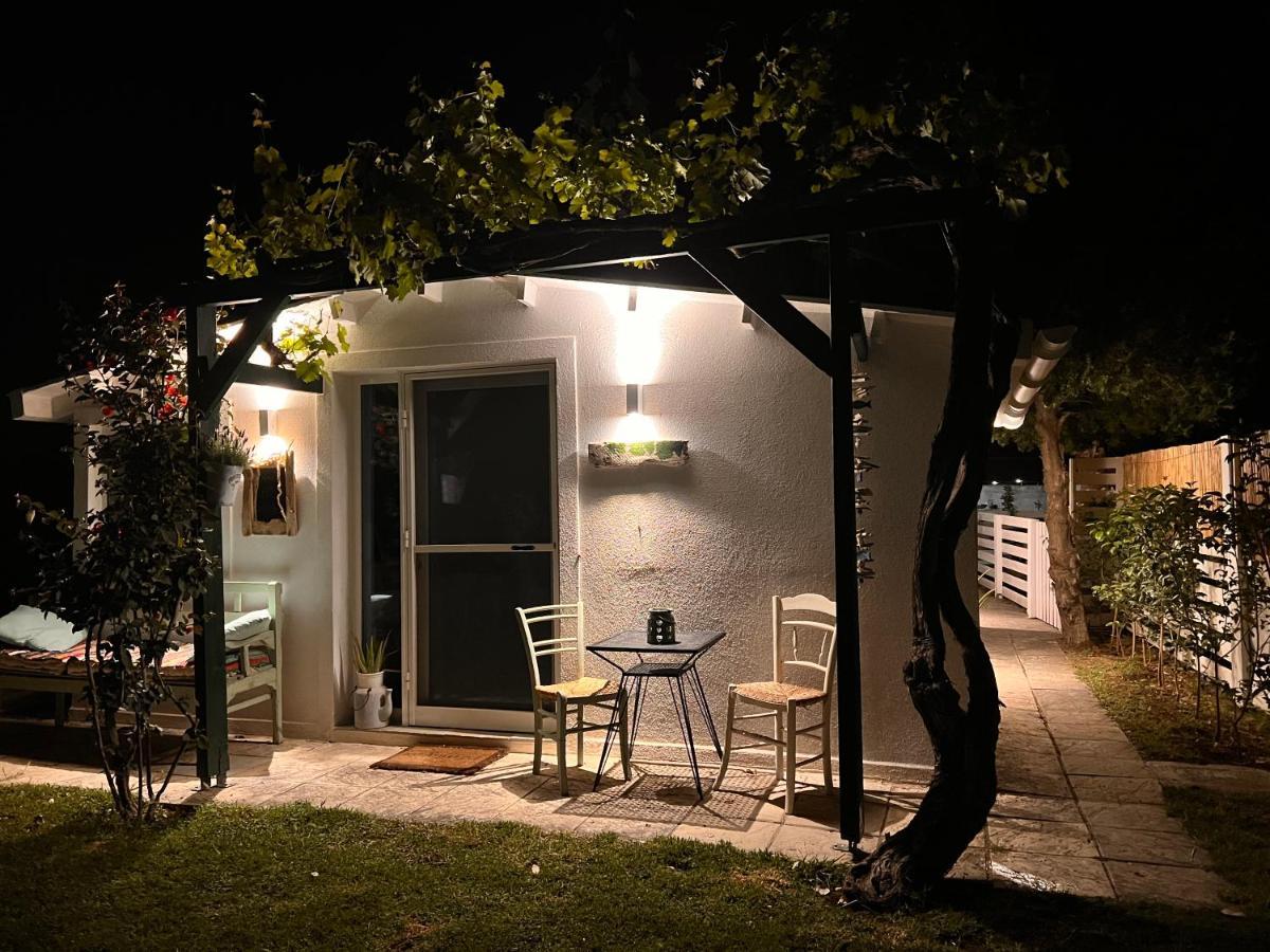 Апартаменти Under The Vine Garden House Platanion Екстер'єр фото